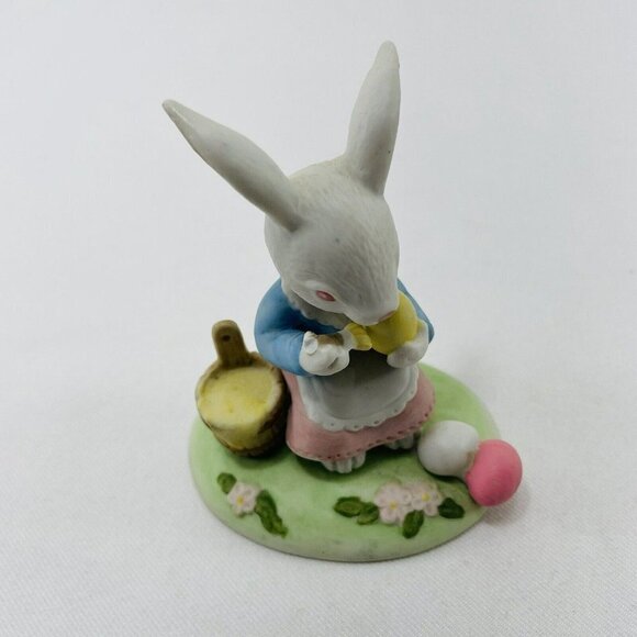 Vintage Lefton Bunny Rabbit Easter Figurine 4” Egg Paint Female Mother Porcelain - Picture 8 of 12